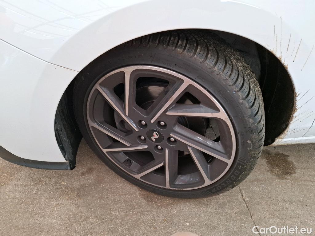  Hyundai  i30  Fastback N Line Mild-Hybrid 1.5 T-GDI 160CV BVA7 E6d #3