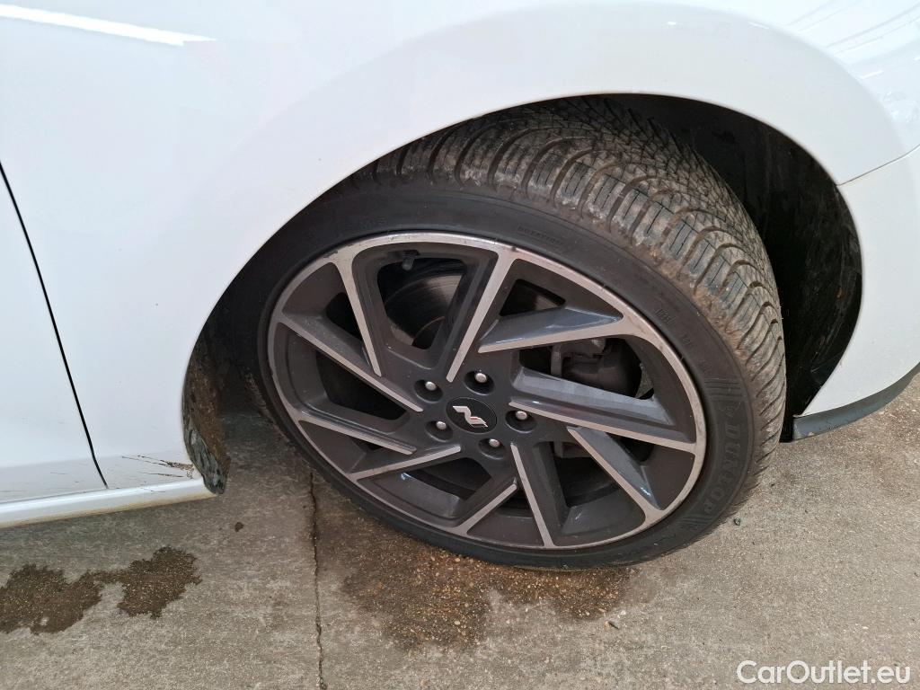 Hyundai  i30  Fastback N Line Mild-Hybrid 1.5 T-GDI 160CV BVA7 E6d #6