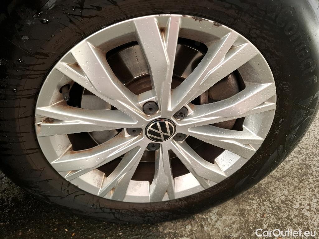  Volkswagen  Tiguan VOLKSWAGEN  / 2020 / 5P / SUV 1.4 eHybrid 245 DSG6 Life #2