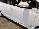  Peugeot  208 PEUGEOT  / 2015 / 5P / BERLINA MIX BLUEHDI 100CV #33