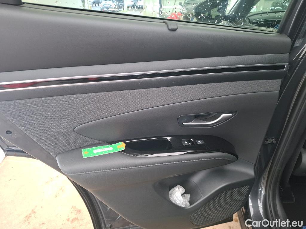  Hyundai  Tucson HYUNDAI  / 2020 / 5P / SUV 1.6 HYBRID 230 EXECUTIVE TVU #11