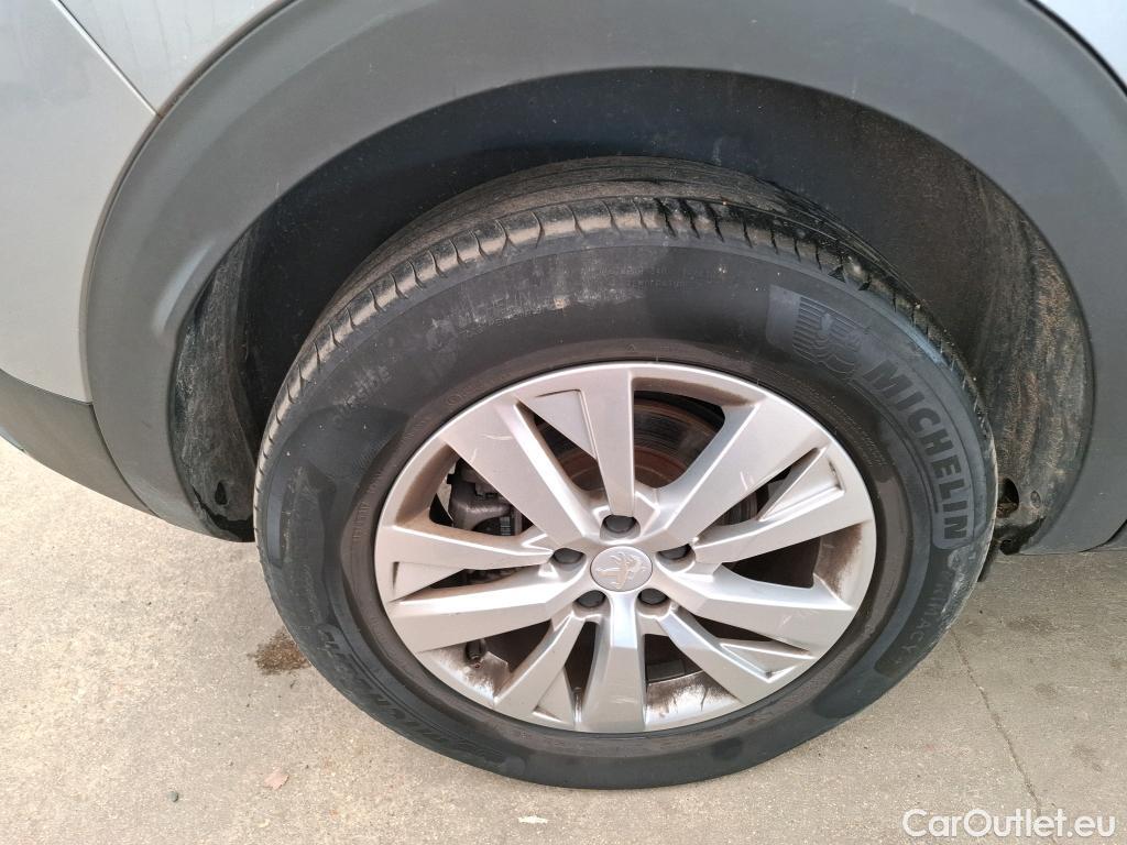  Peugeot  3008 PEUGEOT  / 2020 / 5P / SUV PureTech 130 S&S EAT8 Active Pack (Ex 619C) #21