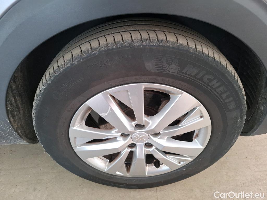  Peugeot  3008  Active Pack 1.5 HDi 130CV BVA8 E6d #35