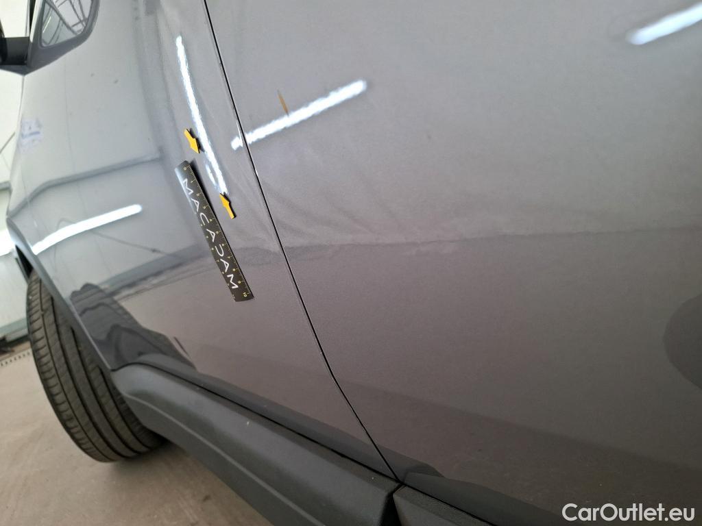  Peugeot  3008 PEUGEOT  / 2020 / 5P / SUV PureTech 130 S&S EAT8 Active Pack (Ex 619C) #15