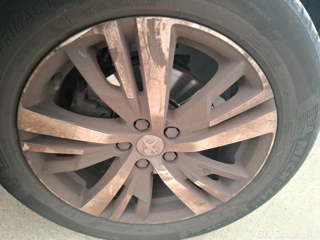  Peugeot  5008  GT Line 1.2 PureTech 130CV BVA8 E6d #17