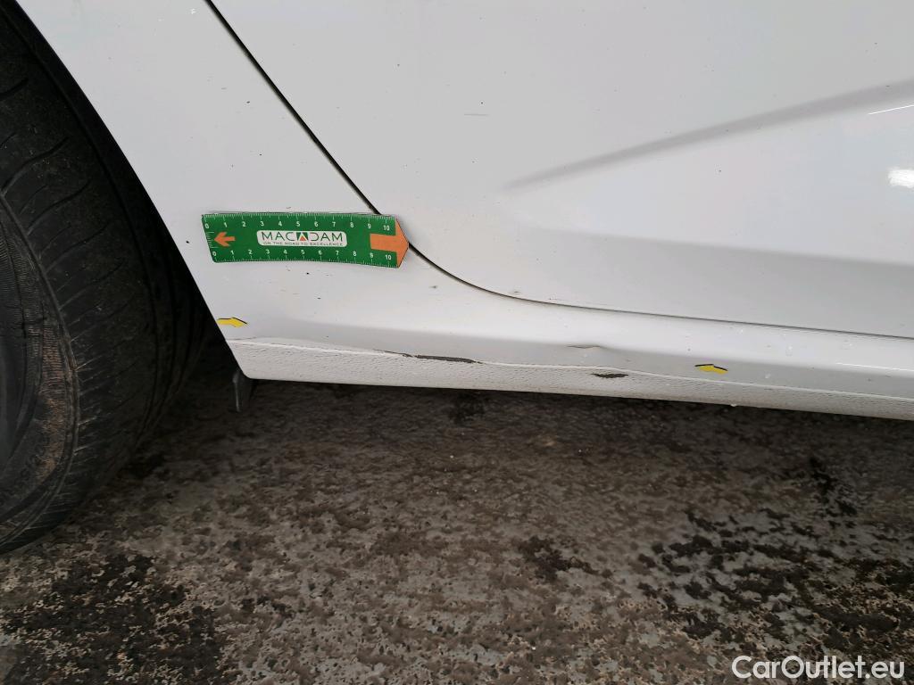  Renault  Megane  IV Berline 5pt. Société Air Nav 1.5 dCi 90CV BVM6 E6 #3