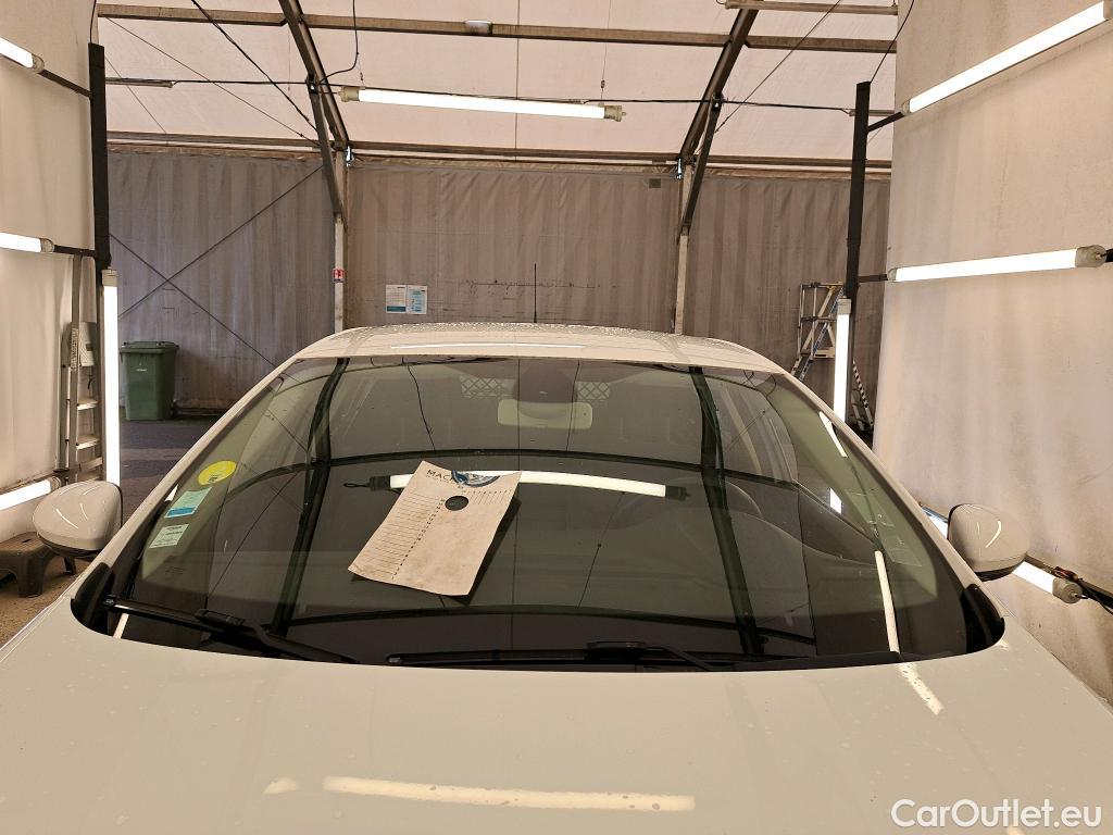  Renault  Megane  IV Berline 5pt. Société Air Nav 1.5 dCi 90CV BVM6 E6 #19
