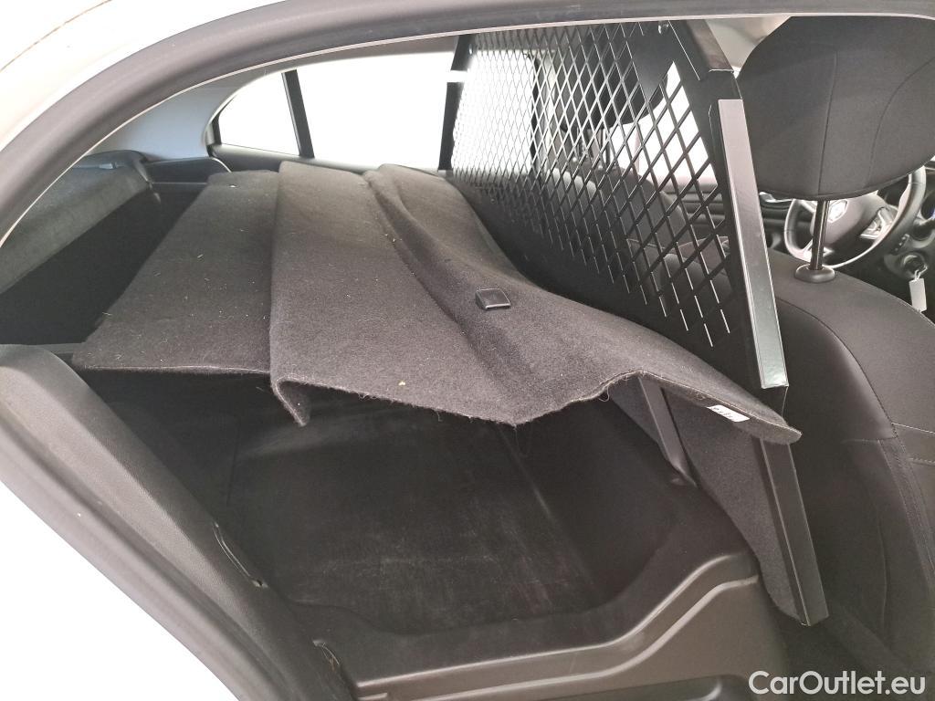  Renault  Megane  IV Berline 5pt. Société Air Nav 1.5 dCi 90CV BVM6 E6 #15