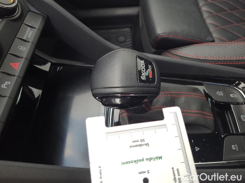  Skoda  Kodiaq  (2016)  2.0TSI 180 RS 4x4 AT #3