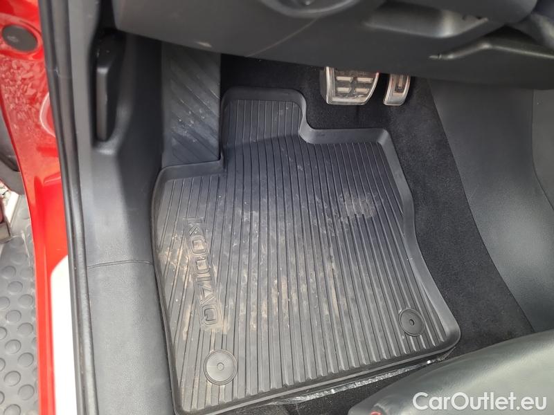  Skoda  Kodiaq  (2016)  2.0TSI 180 RS 4x4 AT #2