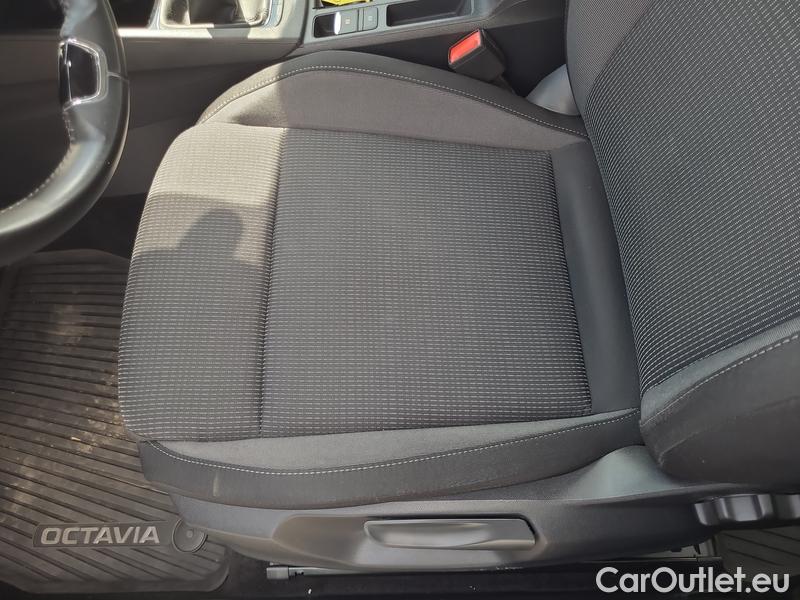  Skoda  Octavia  Lim. (NX3)(2020)  2.0TDI 85 Ambition 5d #8