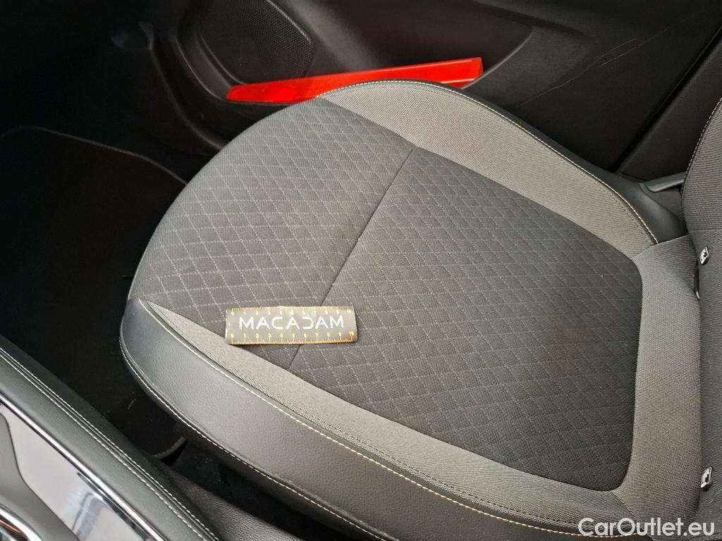  Opel   Grandland X Grandland X Elegance Business 1.5 130CV BVA8 E6d #18