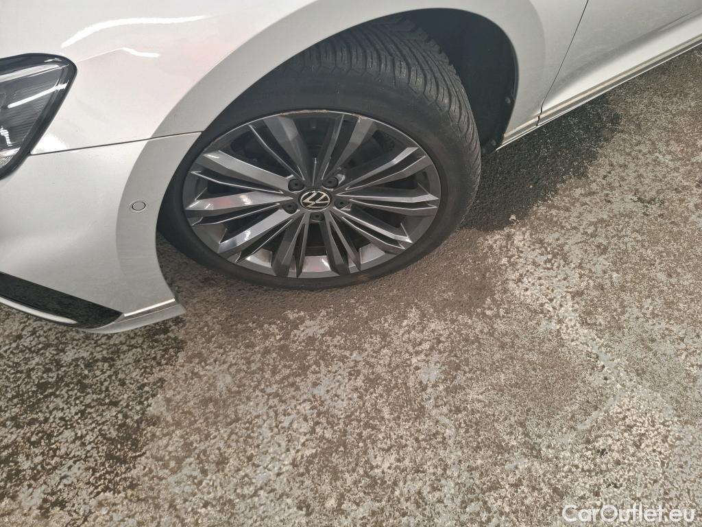  Volkswagen  Passat VOLKSWAGEN  / 2019 / 4P / Berline 1.4 TSI DSG HYBRIDE RECHARGEABLE GTE #1