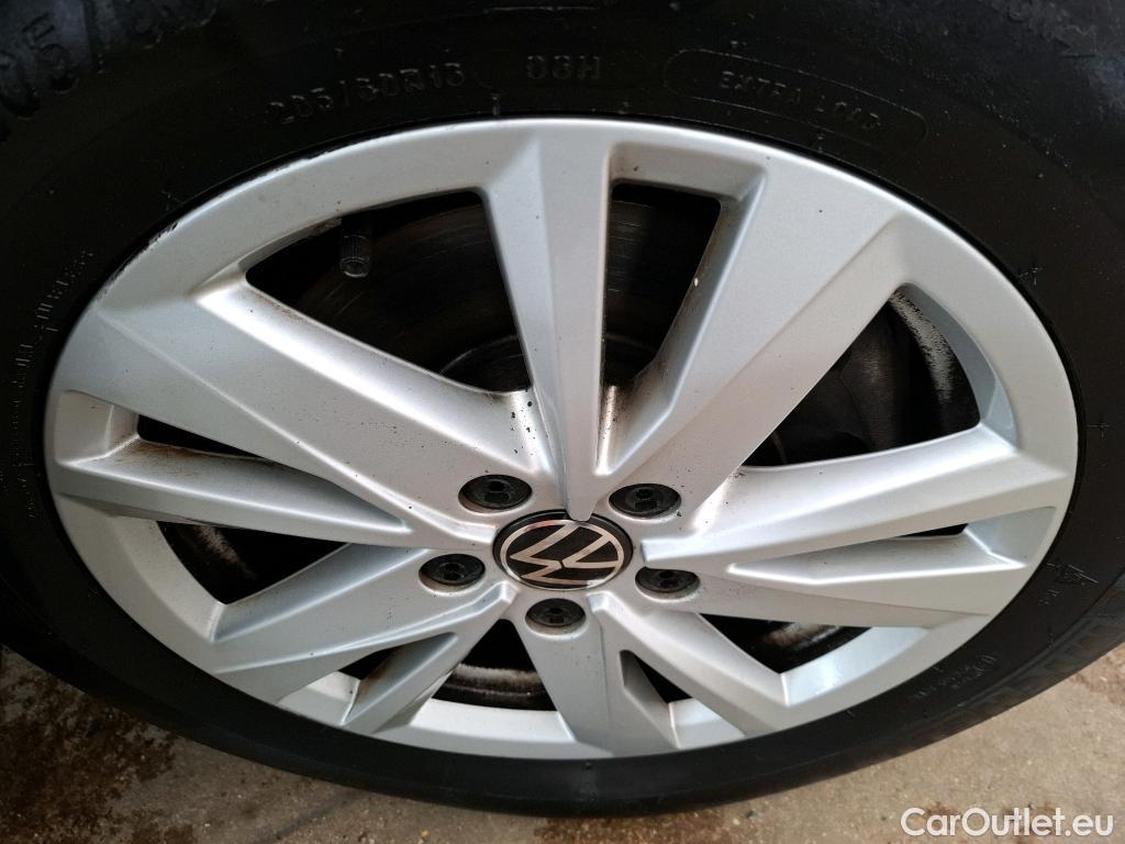  Volkswagen  Touran  United Start-Stop 2.0 TDI 150CV BVA7 E6dT #17