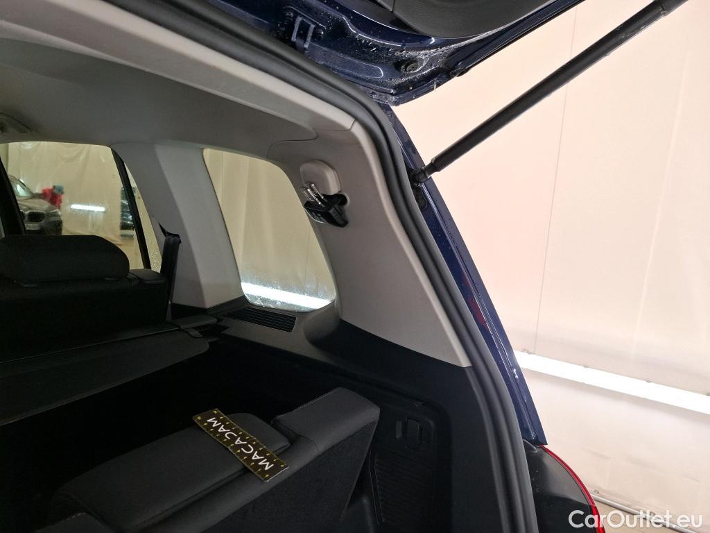  Volkswagen  Touran  United Start-Stop 2.0 TDI 150CV BVA7 E6dT #8