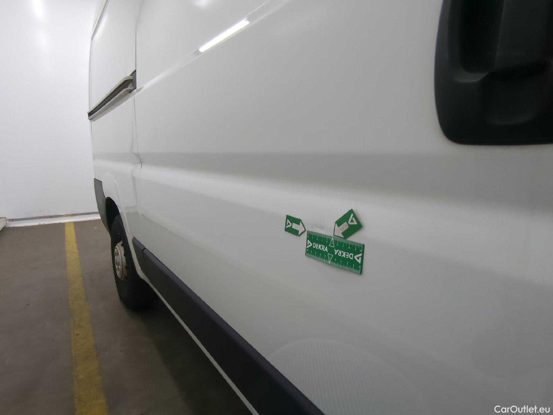  Peugeot  Boxer PEUGEOT  VU 4p Fourgon BLUEHDI 130 PREMIUM PA 335 L2H2 #26