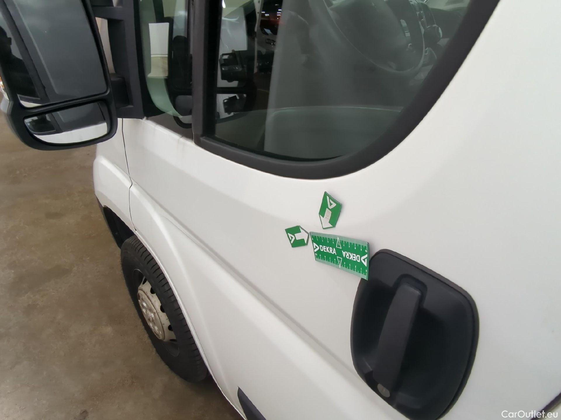  Peugeot  Boxer PEUGEOT  VU 4p Fourgon BLUEHDI 130 PREMIUM PA 335 L2H2 #48
