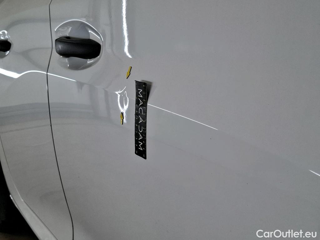  Peugeot  208  Premium 1.5 HDi 100CV BVM6 E6d #12