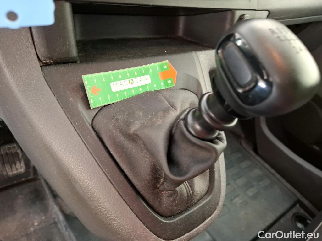 Citroen  Jumpy  Fourgon Club M 2.0 BlueHDi 120CV BVM6 E6dT #15