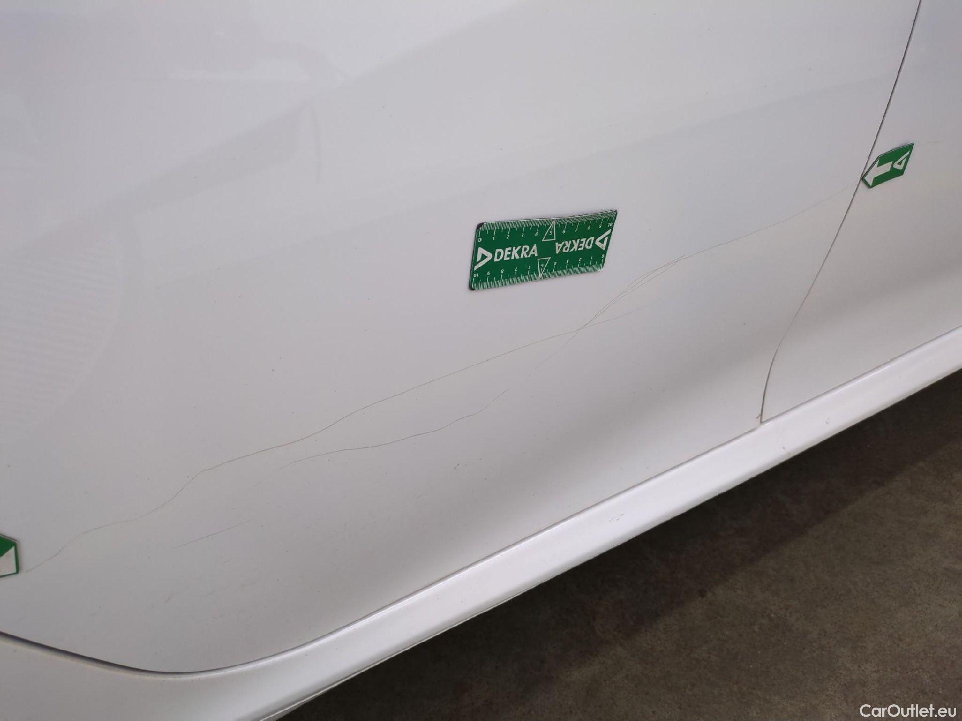  Peugeot  208  Premium 1.5 HDi 100CV BVM6 E6d #16
