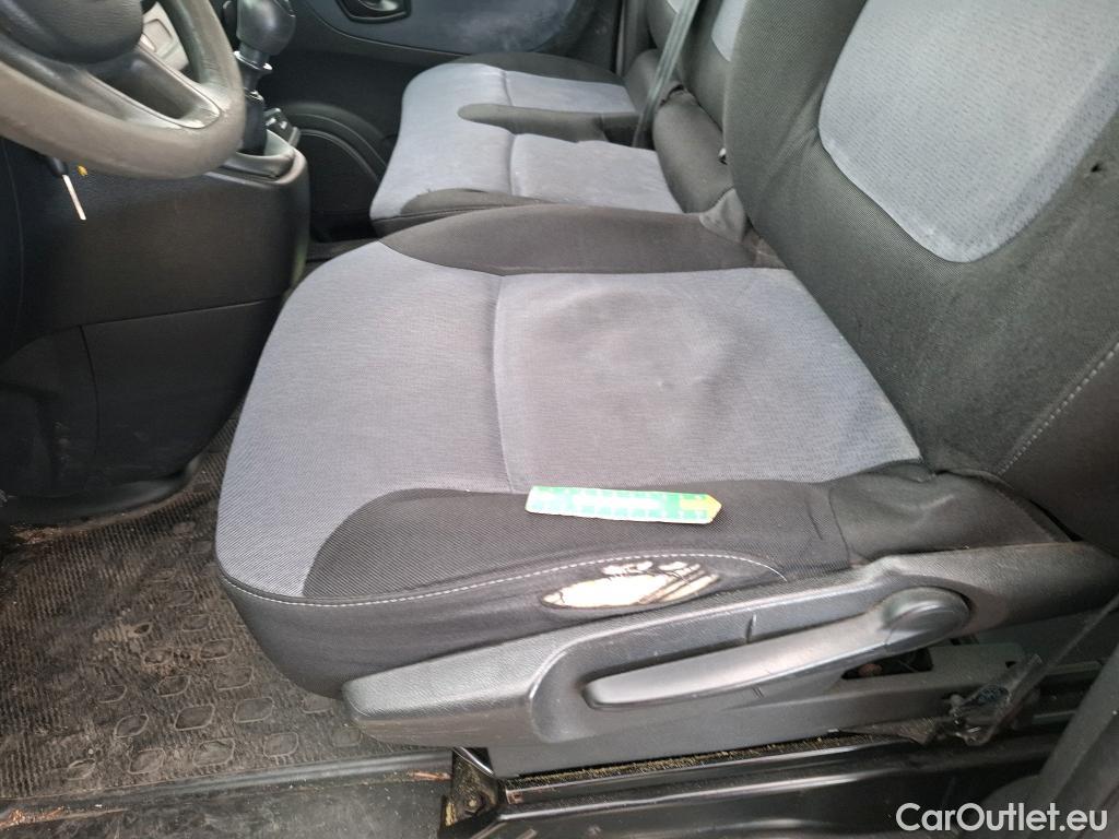  Opel  Vivaro  B Fourgon/Combi Combi L1H1 2 7t 1.6 turbo 120CV BVM6 9 Sieges E5 #52