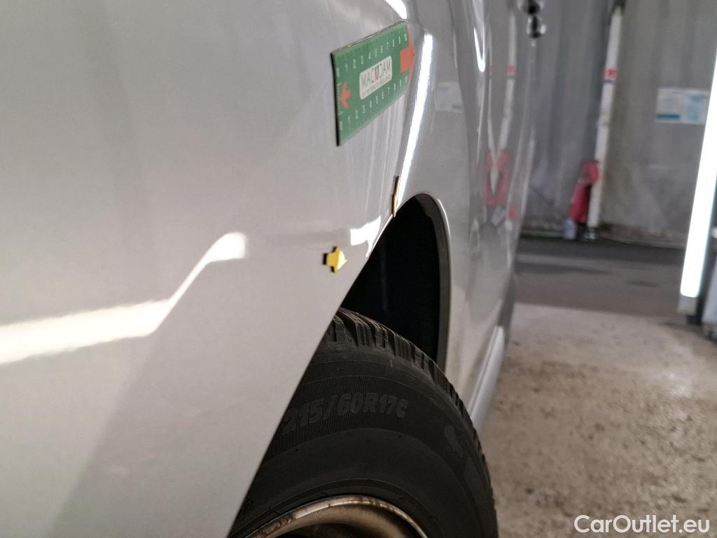  Peugeot  Expert PEUGEOT  VU 4p Fourgon BLUEHDI 120 S&S STANDARD PREMIUM PA #39