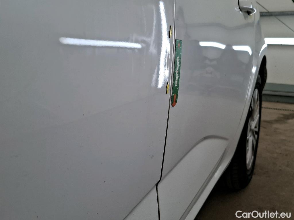  Renault  Megane  IV Berline 5pt. Société Air 1.5 dCi 90CV BVM6 E6 #24