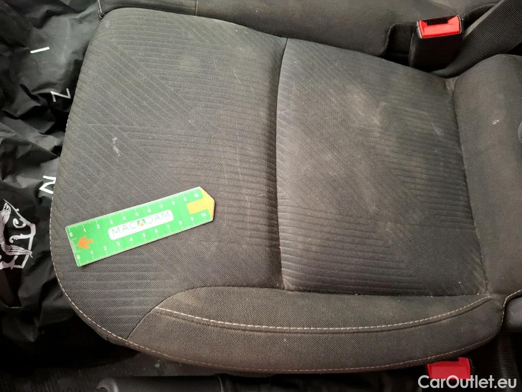  Renault  Trafic RENAULT  VU 4p Fourgon FG GCF L2H1 1300 Energy dCi 145 #36