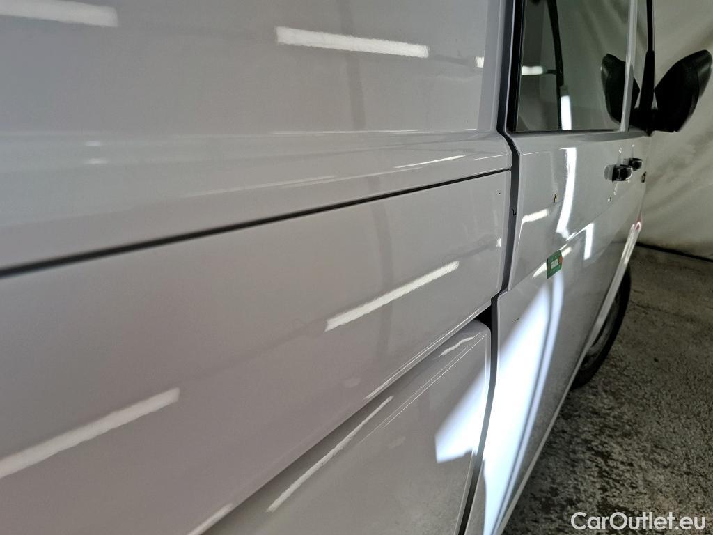  Volkswagen  Transporter T6  Fourgon 4Motion 2.0 TDI 150CV BVM6 E6 #8