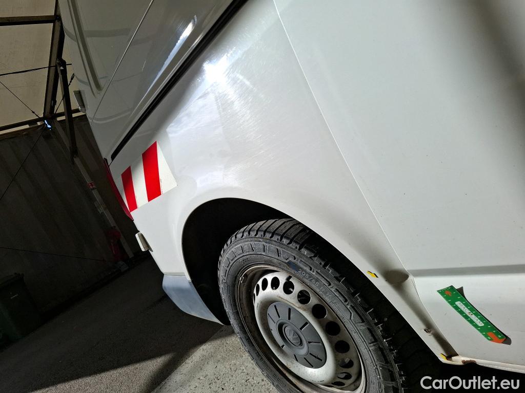  Volkswagen  Transporter T6  Fourgon 4Motion 2.0 TDI 150CV BVM6 E6 #15