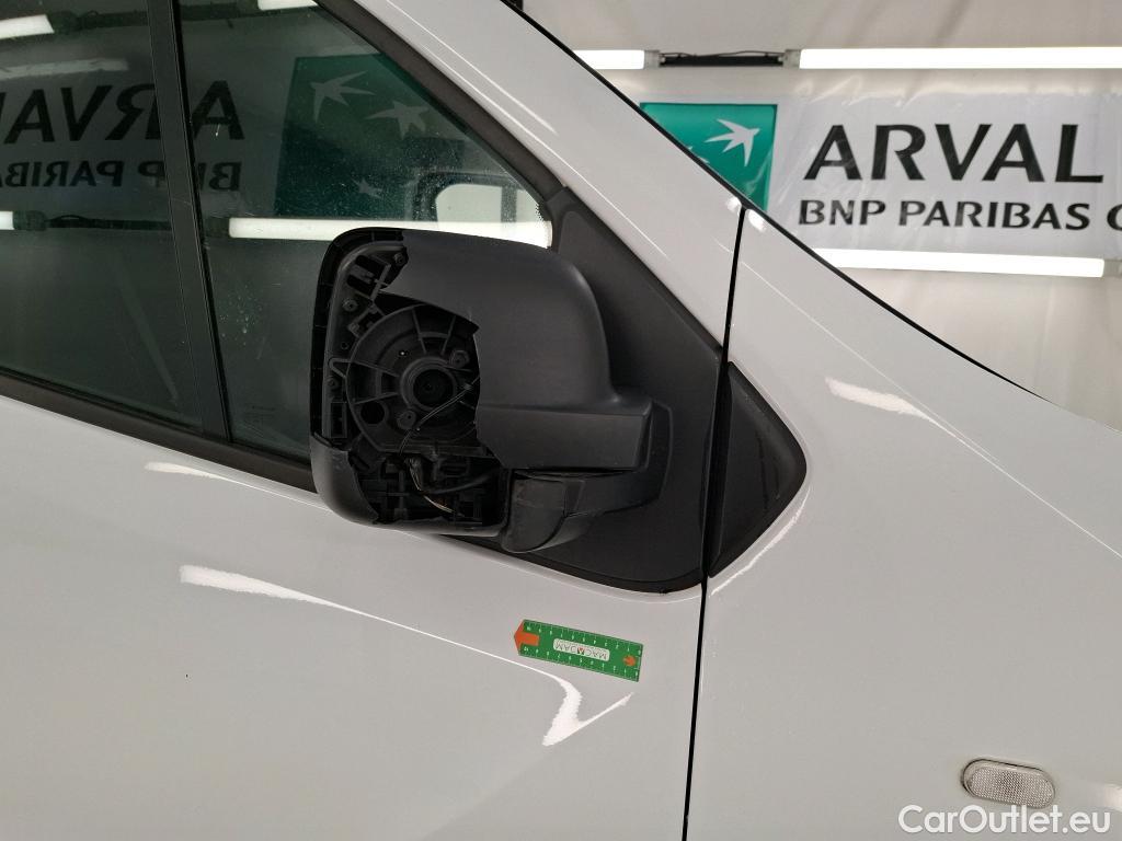  Renault  Trafic RENAULT  / 2014 / 4P / Fourgon tôlé &FG GCF L1H1 1200 dCi 95 E6 #45
