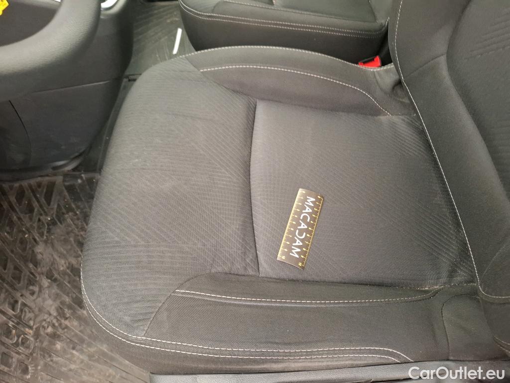  Renault  Trafic RENAULT  / 2019 / 4P / Fourgon tole FG GCF L1H1 1200 dCi 120 #23
