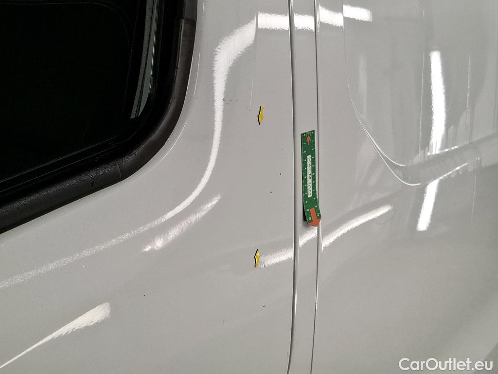  Renault  Trafic RENAULT  / 2014 / 4P / Fourgon tôlé &FG GCF L1H1 1200 dCi 95 E6 #29