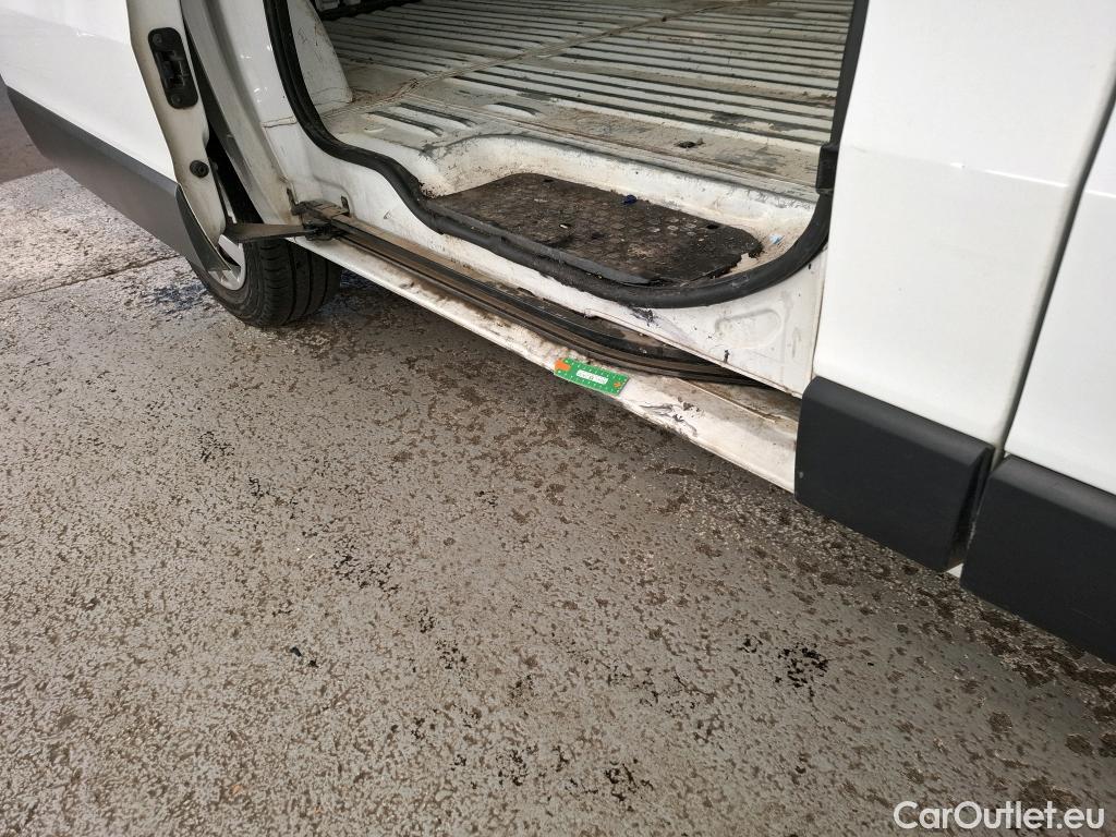  Renault  Trafic RENAULT  / 2014 / 4P / Fourgon tôlé &FG GCF L1H1 1200 dCi 95 E6 #55