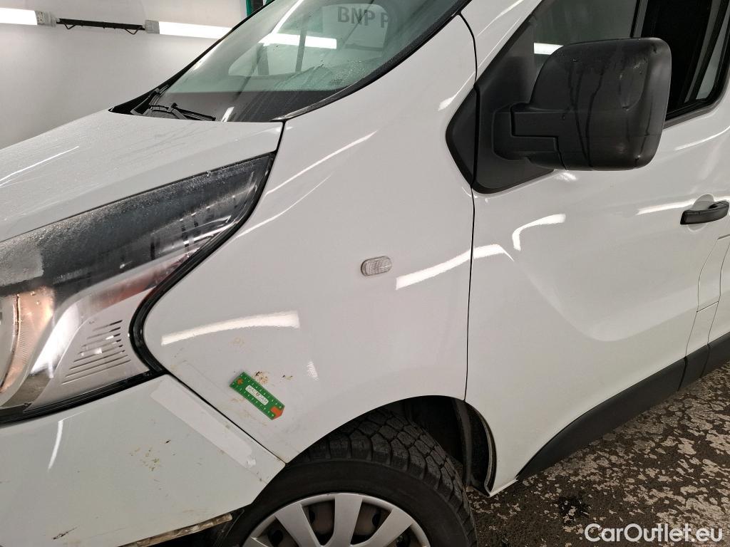  Renault  Trafic RENAULT  / 2014 / 4P / Fourgon tôlé &FG GCF L1H1 1200 dCi 95 E6 #53