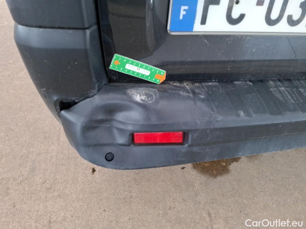  Renault  Trafic RENAULT  VU 4p Fourgon FG GCF L2H1 1300 Energy dCi 145 #17