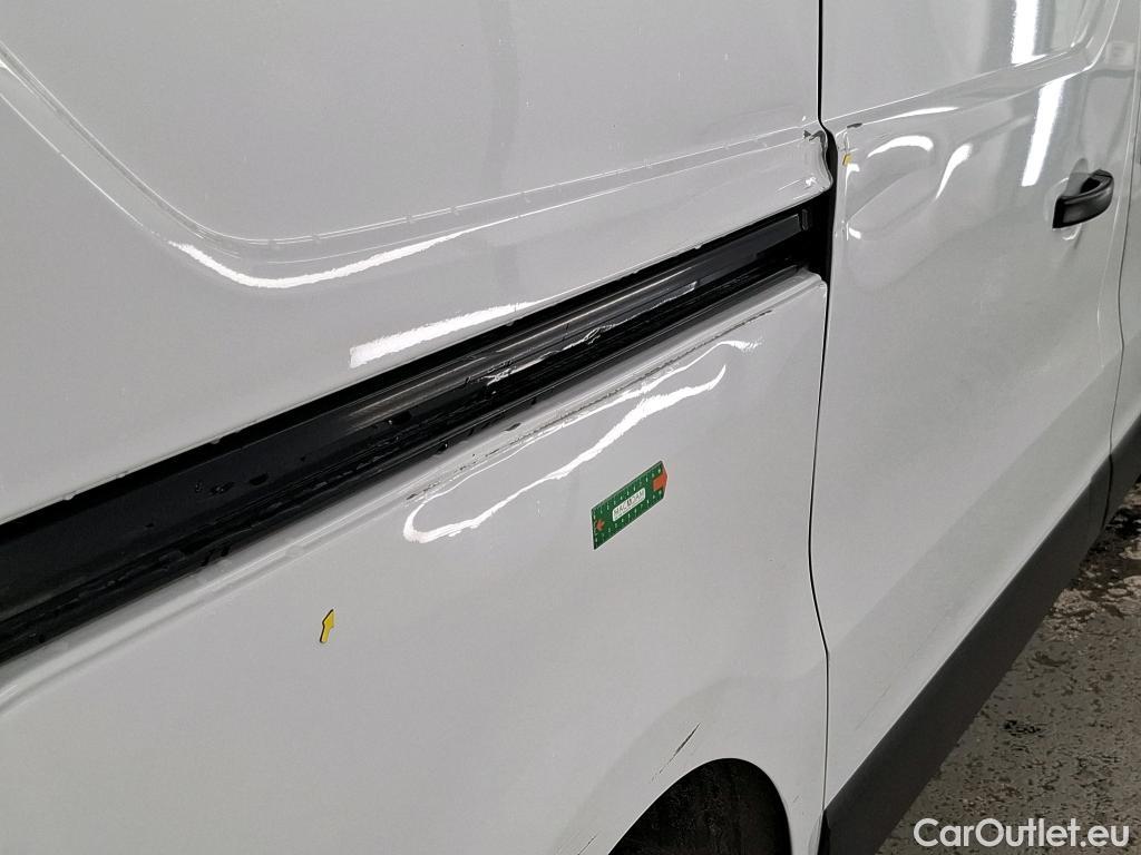  Renault  Trafic RENAULT  / 2014 / 4P / Fourgon tôlé &FG GCF L1H1 1200 dCi 95 E6 #9