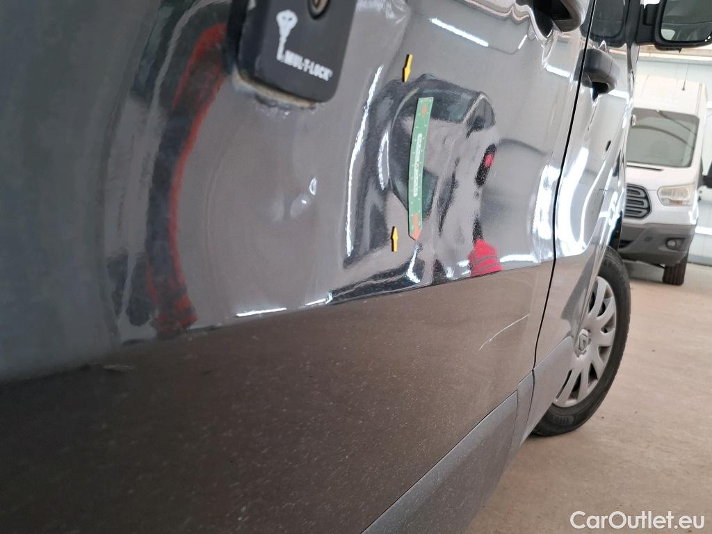  Renault  Trafic RENAULT  VU 4p Fourgon FG GCF L2H1 1300 Energy dCi 145 #13
