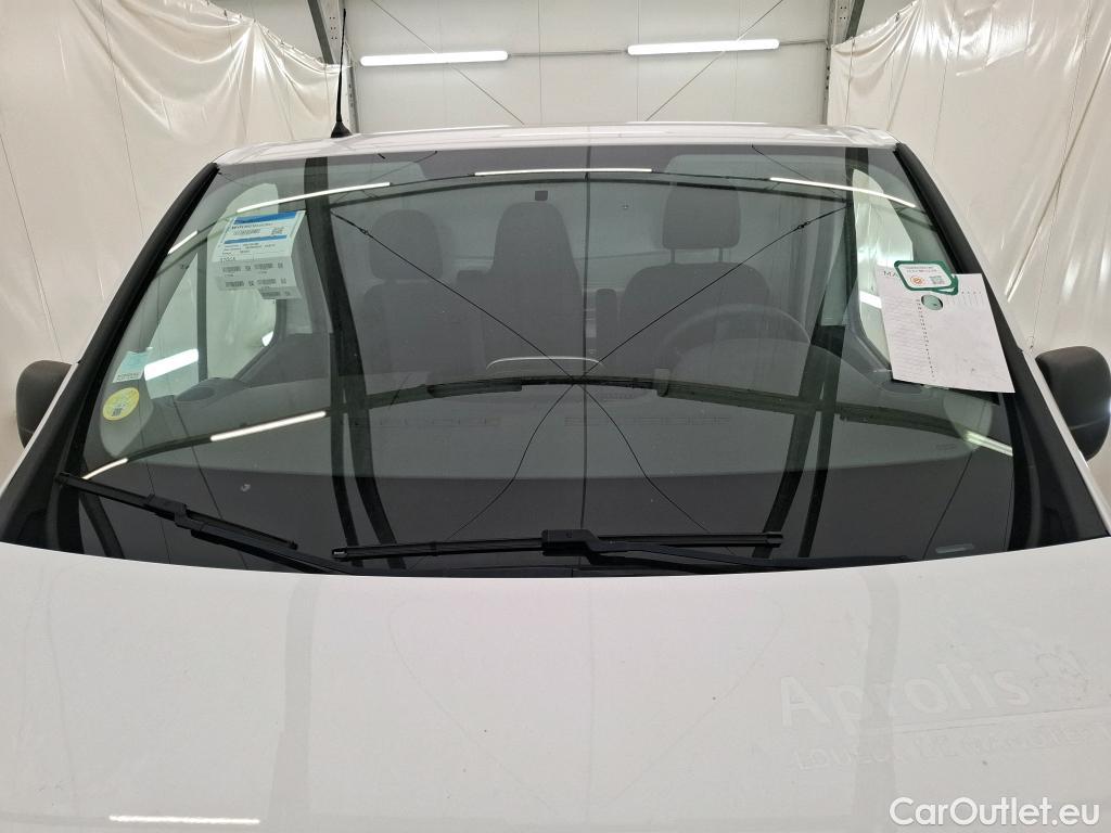  Renault  Trafic RENAULT  / 2019 / 4P / Fourgon tole FG GCF L1H1 1200 dCi 120 #6