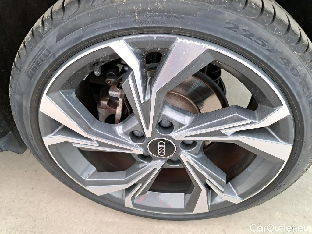  Audi  A3 AUDI  Sportback / 2020 / 5P / Berline 40 TFSI e 204 S Tronic S Line #9