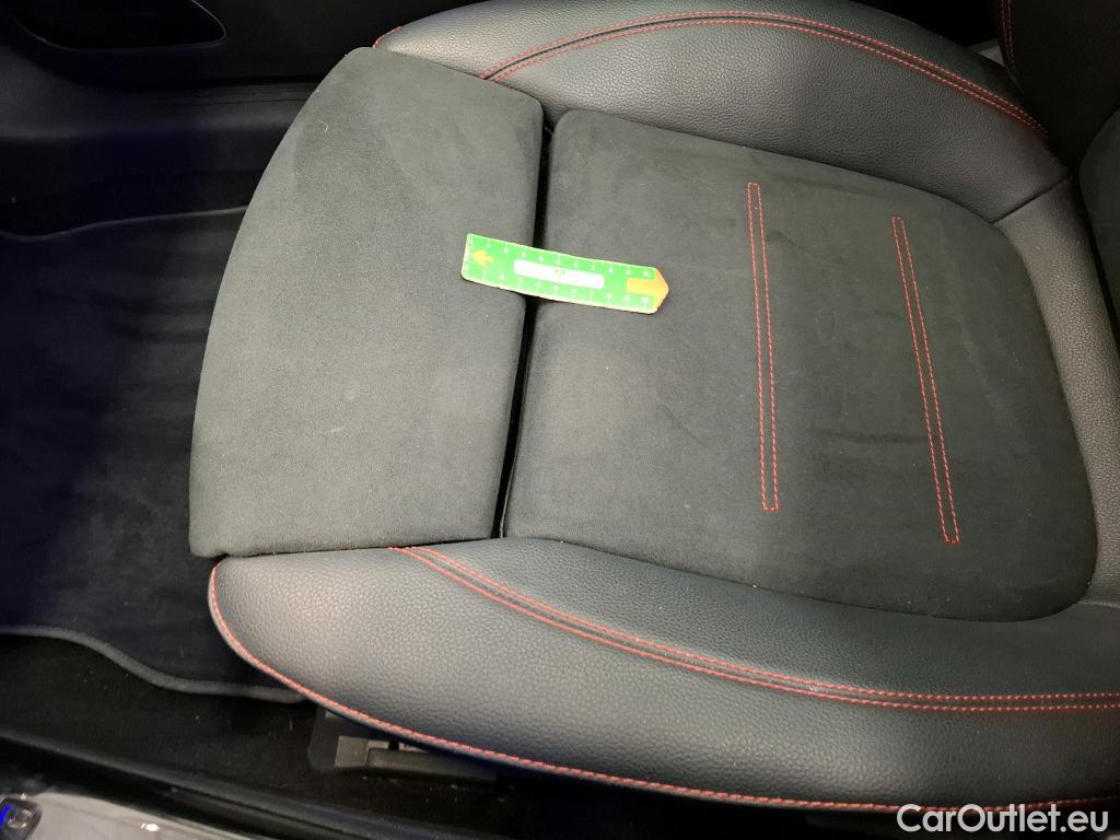  Mercedes  A-Klasse MERCEDES-BENZ Classe A Berline / 2018 / 4P / Berline A 200 AMG Line 7G-DCT #6