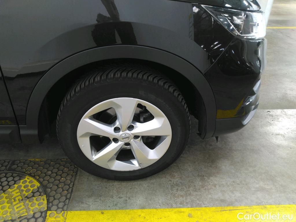  Nissan  Qashqai NISSAN  / 2017 / 5P / Crossover 1.5 DCI 115 Business Edition #1