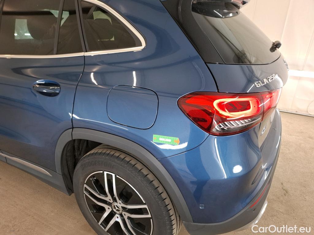  Mercedes  GLA MERCEDES-BENZ  / 2020 / 5P / SUV 1.3  250 e BUSINESS LINE DCT #4