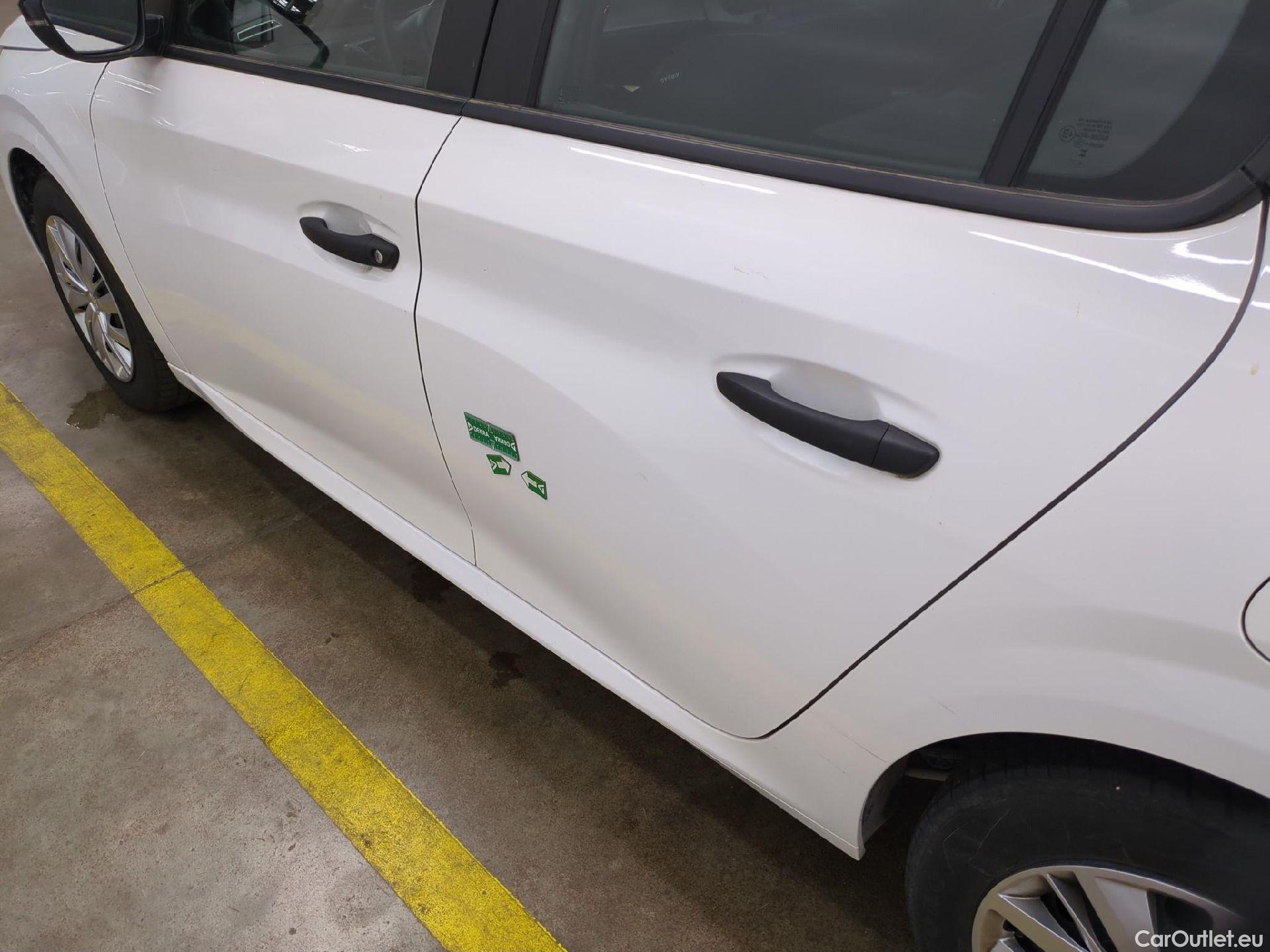  Peugeot  208  Premium 1.5 HDi 100CV BVM6 E6d #16