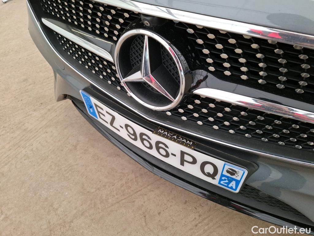  Mercedes  E-Klasse MERCEDES-BENZ Classe E Coupe 2p Coupé E 300 Fascination #47