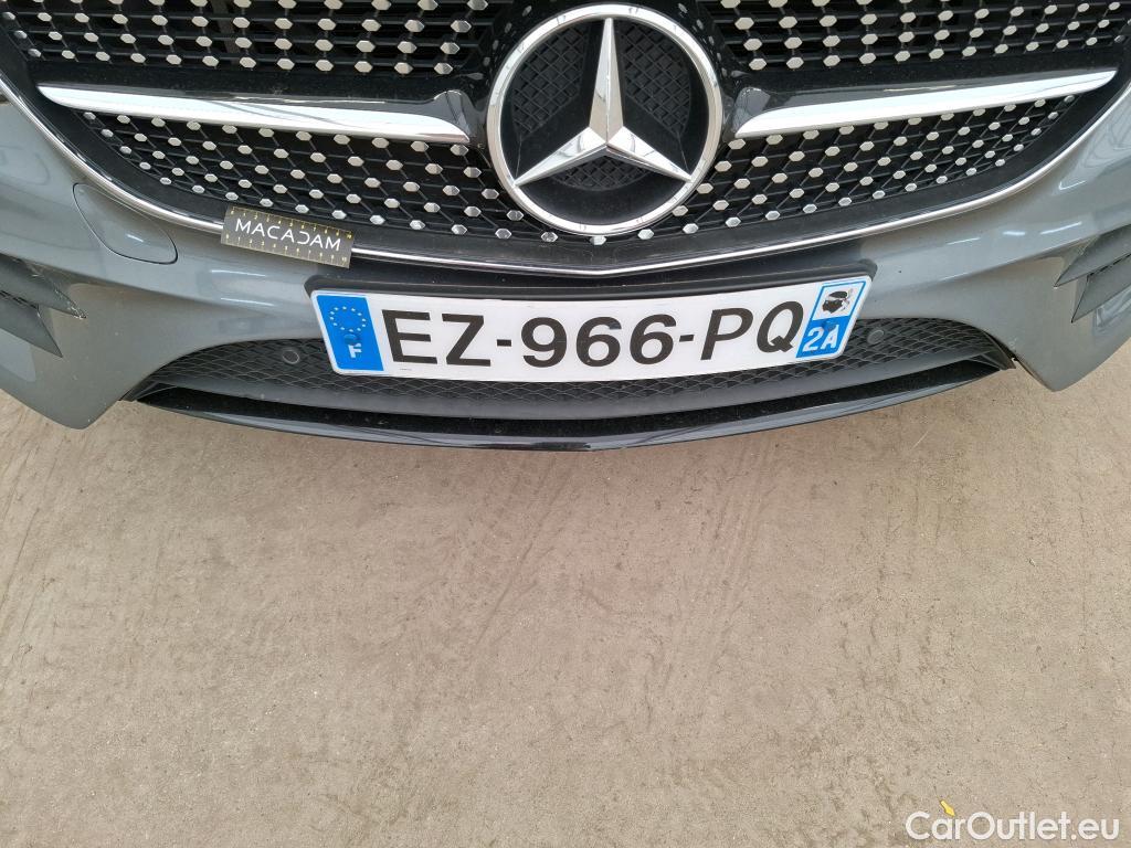  Mercedes  E-Klasse MERCEDES-BENZ Classe E Coupe 2p Coupé E 300 Fascination #23