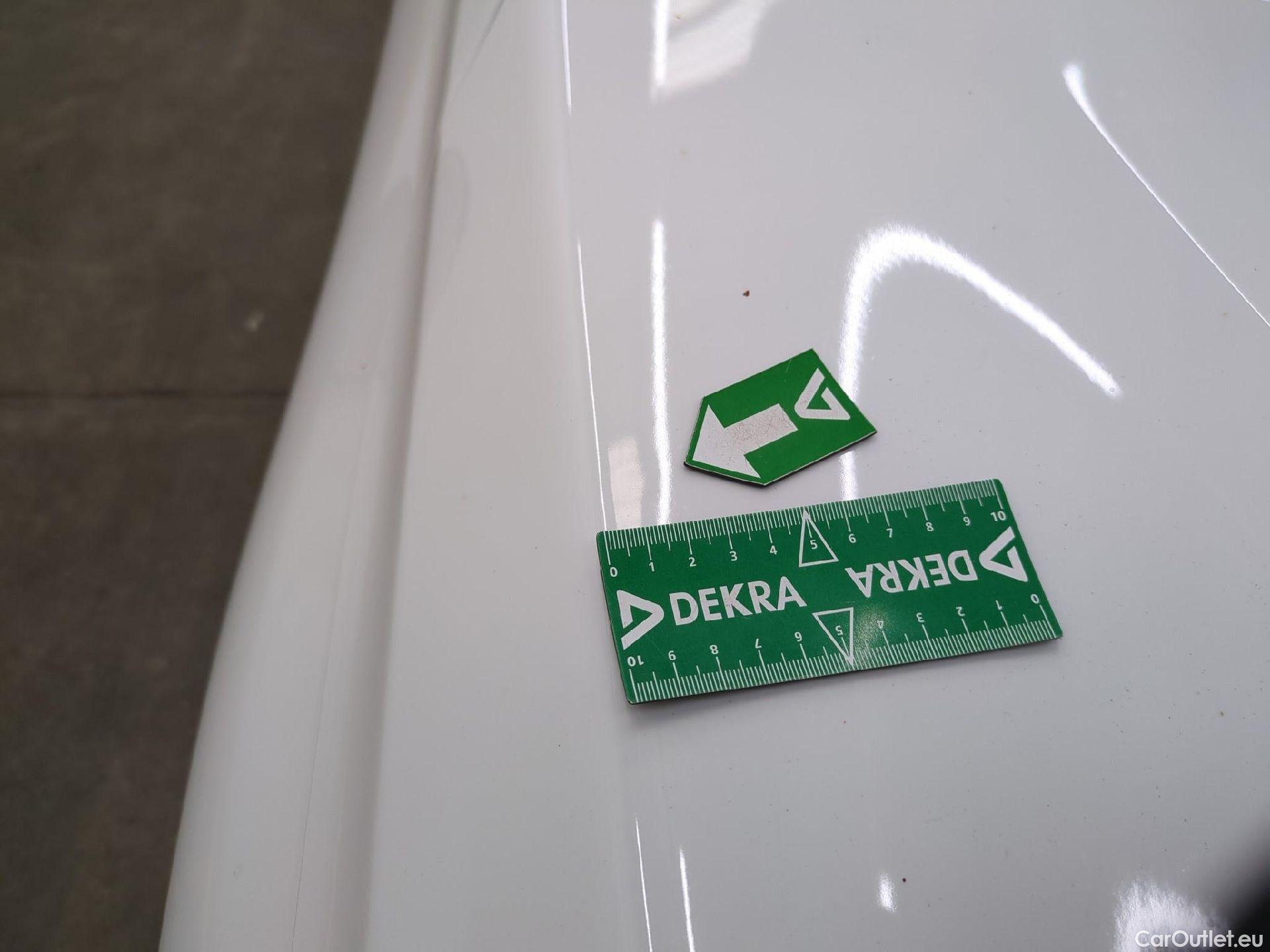  Peugeot  208  Premium 1.5 HDi 100CV BVM6 E6d #40