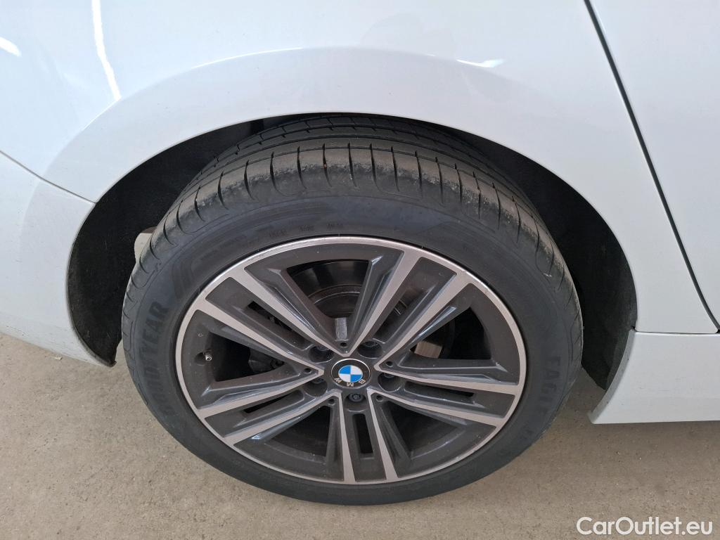  Bmw  Serie 1 BMW Série 1 / 2019 / 5P / Berline 116i DKG7 Business Design #16
