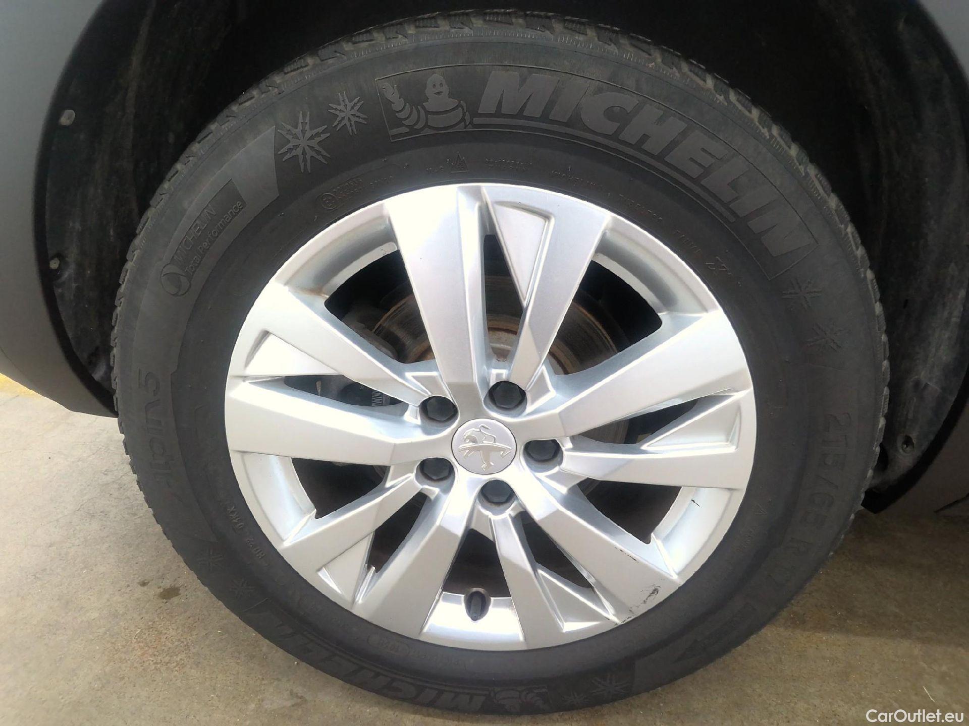  Peugeot  5008  Active Business 1.5 HDi 130CV BVM6 E6d #8