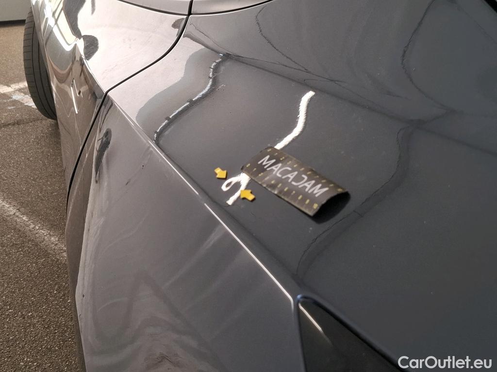  Tesla  Model 3 TESLA  / 2018 / 4P / Berline Long Range Dual Motor AWD #18